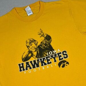 Iowa Hawkeyes Football T-Shirt Gildan‎ Activewear Yellow Size L